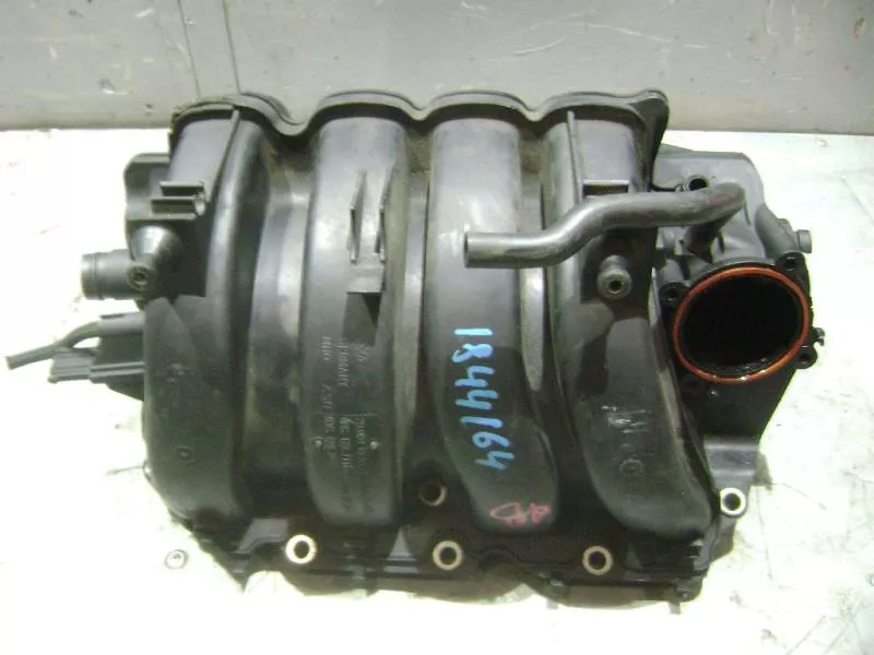 Впускной коллектор ST299194 Впускной коллектор ST299194