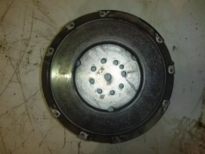 Маховик двигателя BS263907