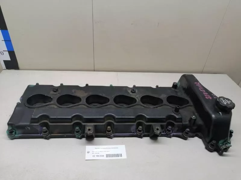 Клапанная крышка ГБЦ BS69457