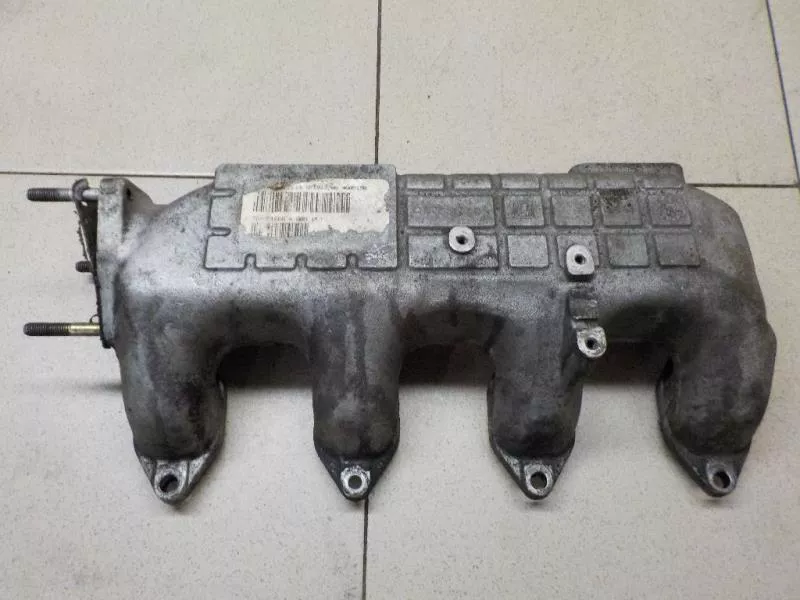 Впускной коллектор ST300228