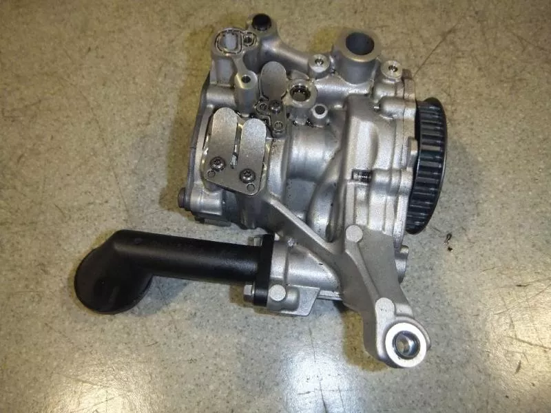 Масляный насос BS252738