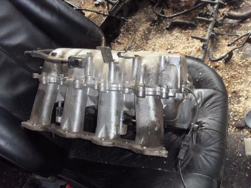 Впускной коллектор ST301887