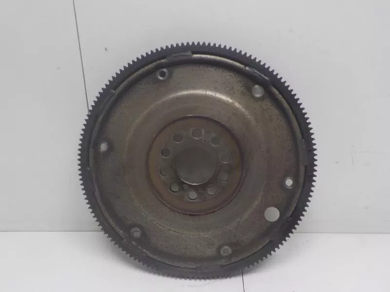 Маховик двигателя BS264557