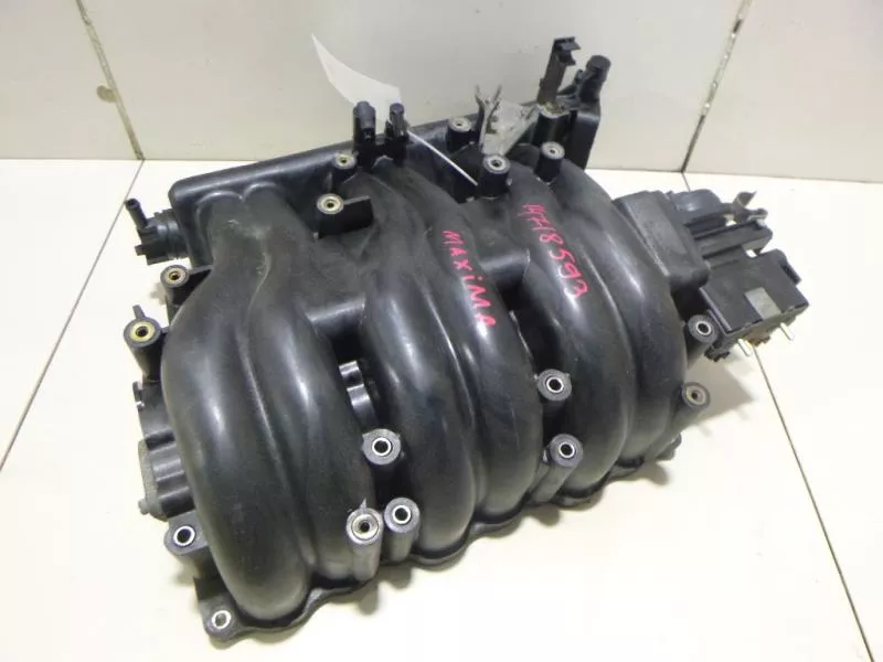 Впускной коллектор ST300020 Впускной коллектор ST300020