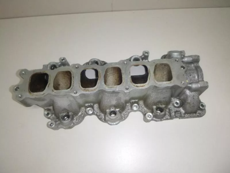 Впускной коллектор ST301059