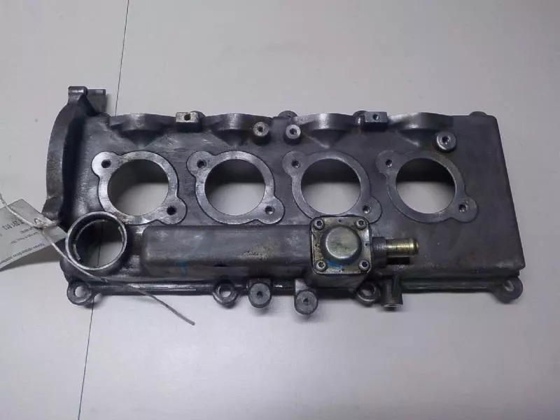 Клапанная крышка ГБЦ BS68102 Клапанная крышка ГБЦ BS68102